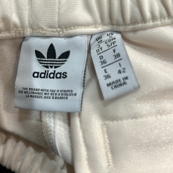 Adidas pants EUC - Picture 5 of 10